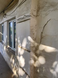 Se prăbuşeşte o parte însemnată din identitatea noastră naţională!